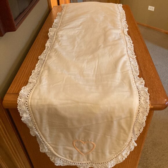 Dresser Buffet Scarf Table Runner Ivory w/ Embroidered Peach Heart on Ends - Picture 3 of 11